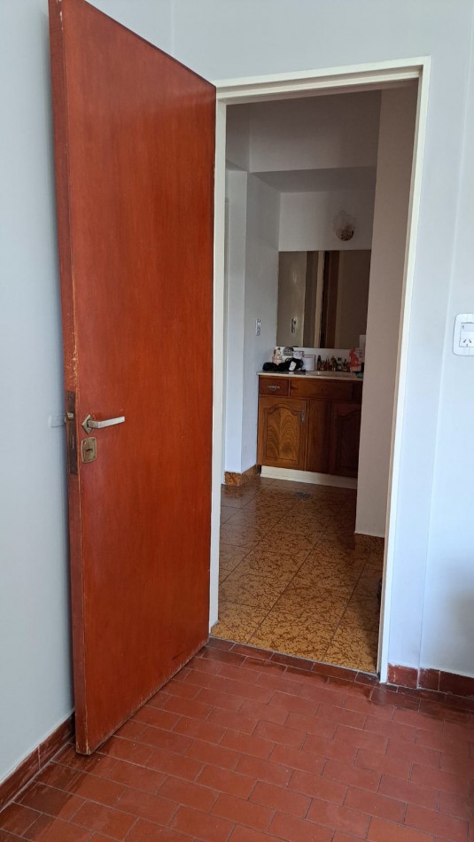 Zona Norte c/ Mejico 650 - Depto. Grande de 3 Dormitorios c/ Balcon APTO CREDITO HIPOTECARIO!!