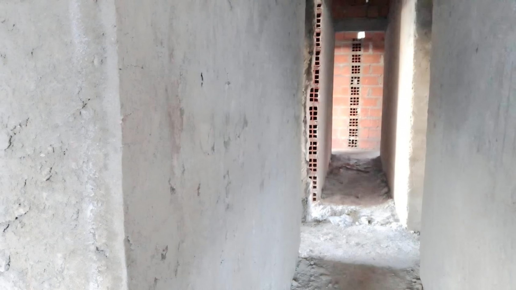 El Mollar - Casa a terminar c/ 60% avance de.4 Dormitorios- B° Cerrado Mirador del Valle