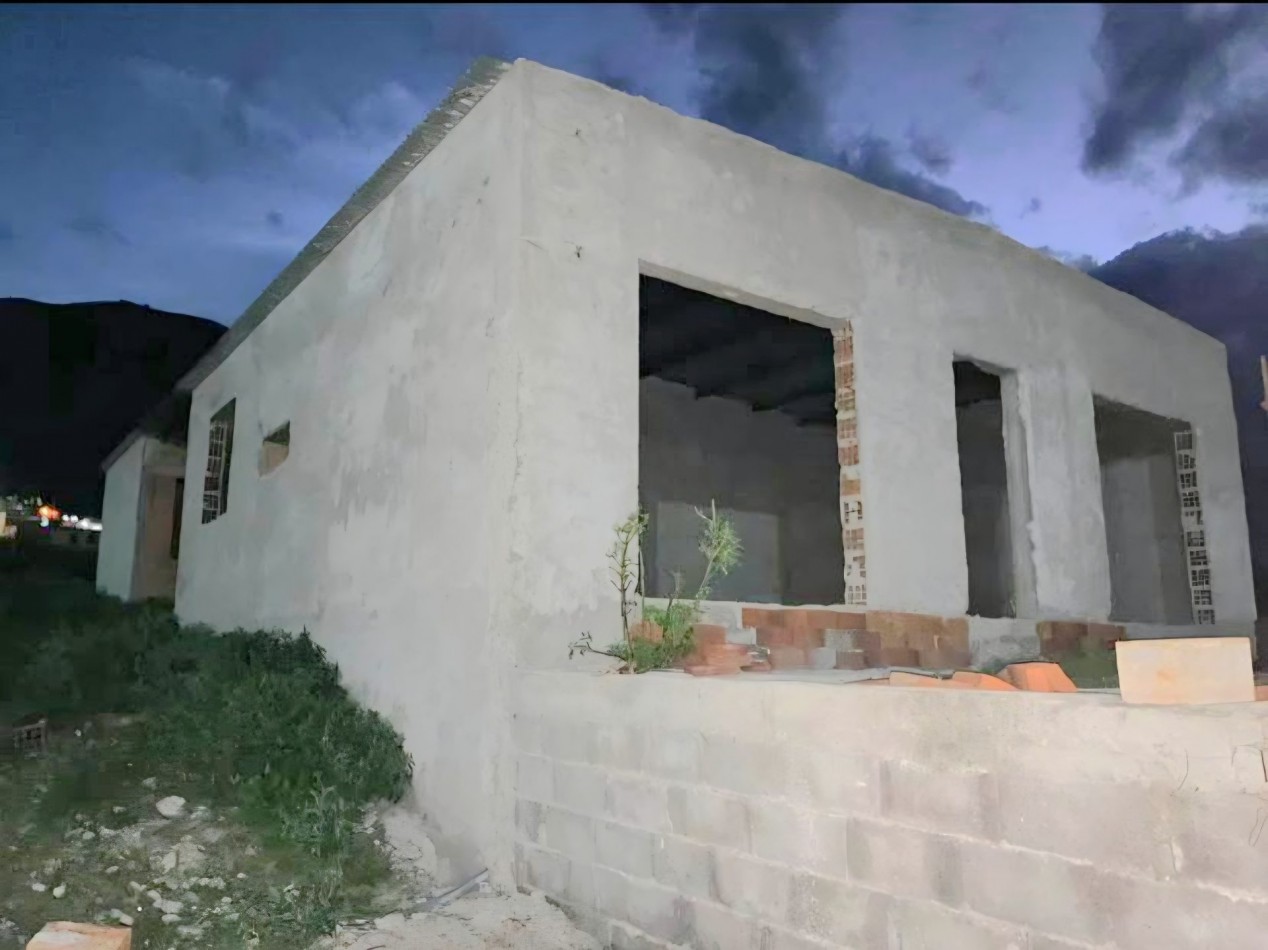 El Mollar - Casa a terminar c/ 60% avance de.4 Dormitorios- B° Cerrado Mirador del Valle