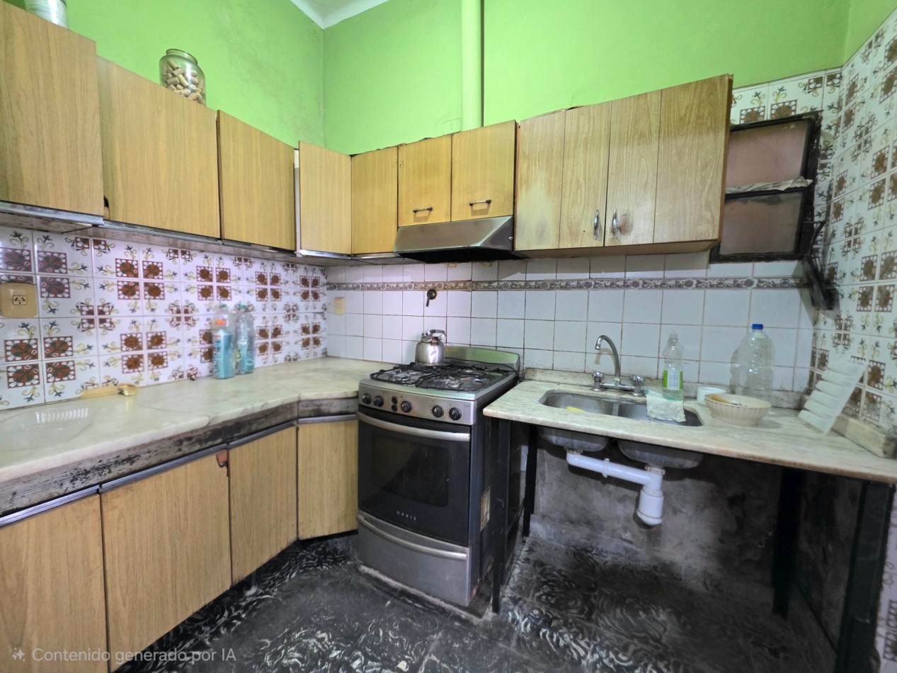 B° El Bosque c/ Asuncion al 500 - Casa de 4 Dormitorios + Galpon Terreno de 510 m2