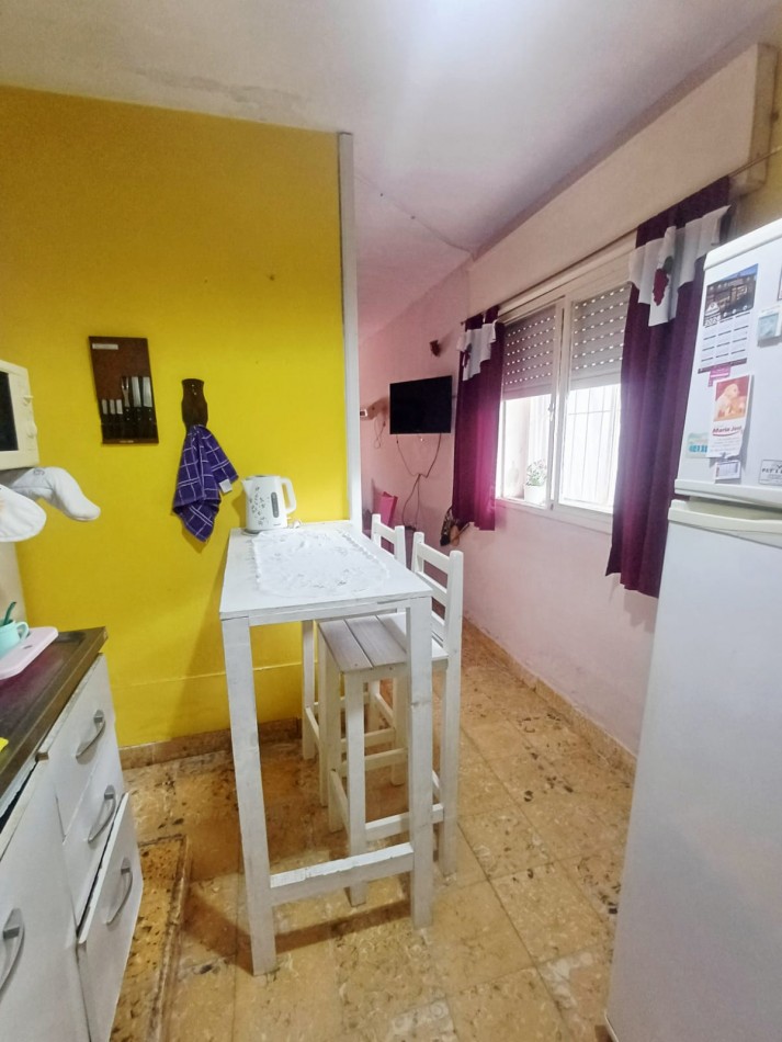 Termas de Rio Hondo - C/ Mar del Plata al 1000- Casa de 2 Dormitorios c/ Cochera y Fondo - Terreno de 350 m2 - A 5 cuadras del Casino