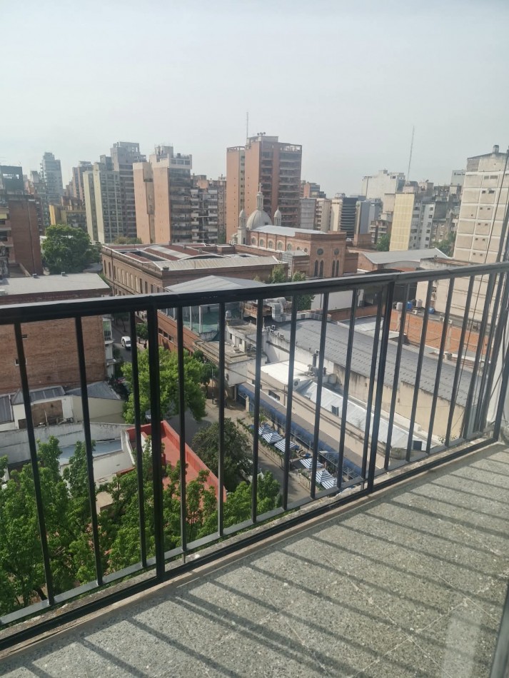 B° Norte - Departamento 2 dormitorios c/ Balcon al frente Muñecas 710