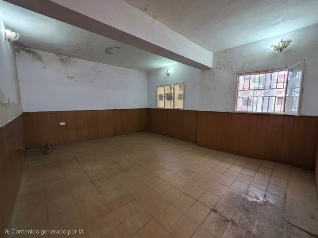 C/ Monteagudo y Peru- Casa Esquina de 4 Dormitorios Cochera y Terraza c/ Asador