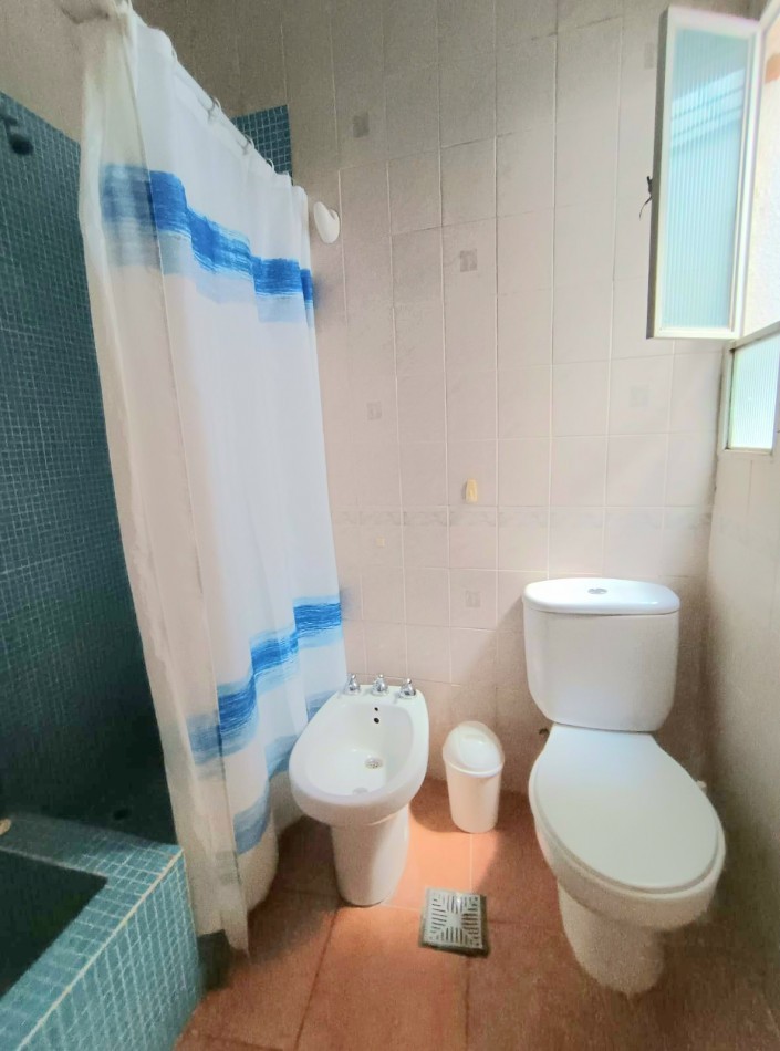 B° sur - Las Piedras al 100 - Duplex de 2D +Patio +Cochera
