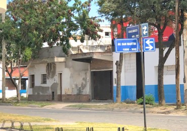 Termas de Rio Hondo - Galpon/ Terreno de 150 m2 Chacabuco y Av. San Martin 