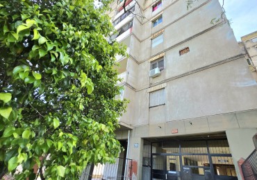 C/ Rivadavia 2320 - Depto. 4D c/ Balcon y Playa de Estacionamiento 