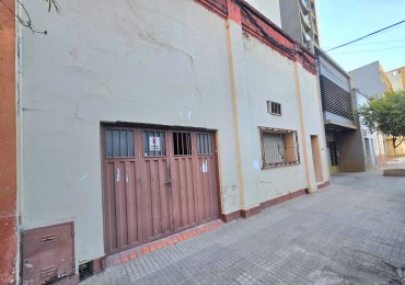 C/ Chacabuco 483- Casa de 3D + Fondo + Patio Ideal Comercio/ Casa
