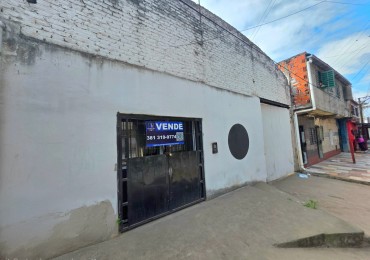 C/ Raul Colombres al 600 - Galpon + Local comercial Terreno de 300 m2