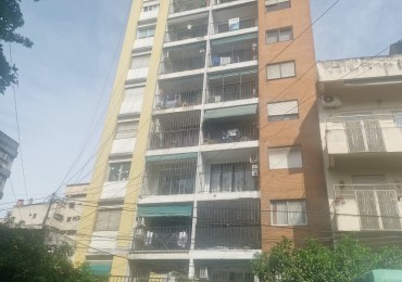 B° Norte - Departamento 2 dormitorios c/ Balcon al frente Muñecas 710